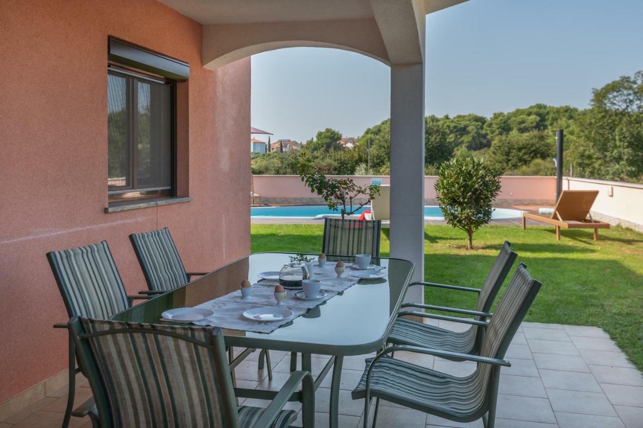 Ferienhaus Joy Лижнян Экстерьер фото
