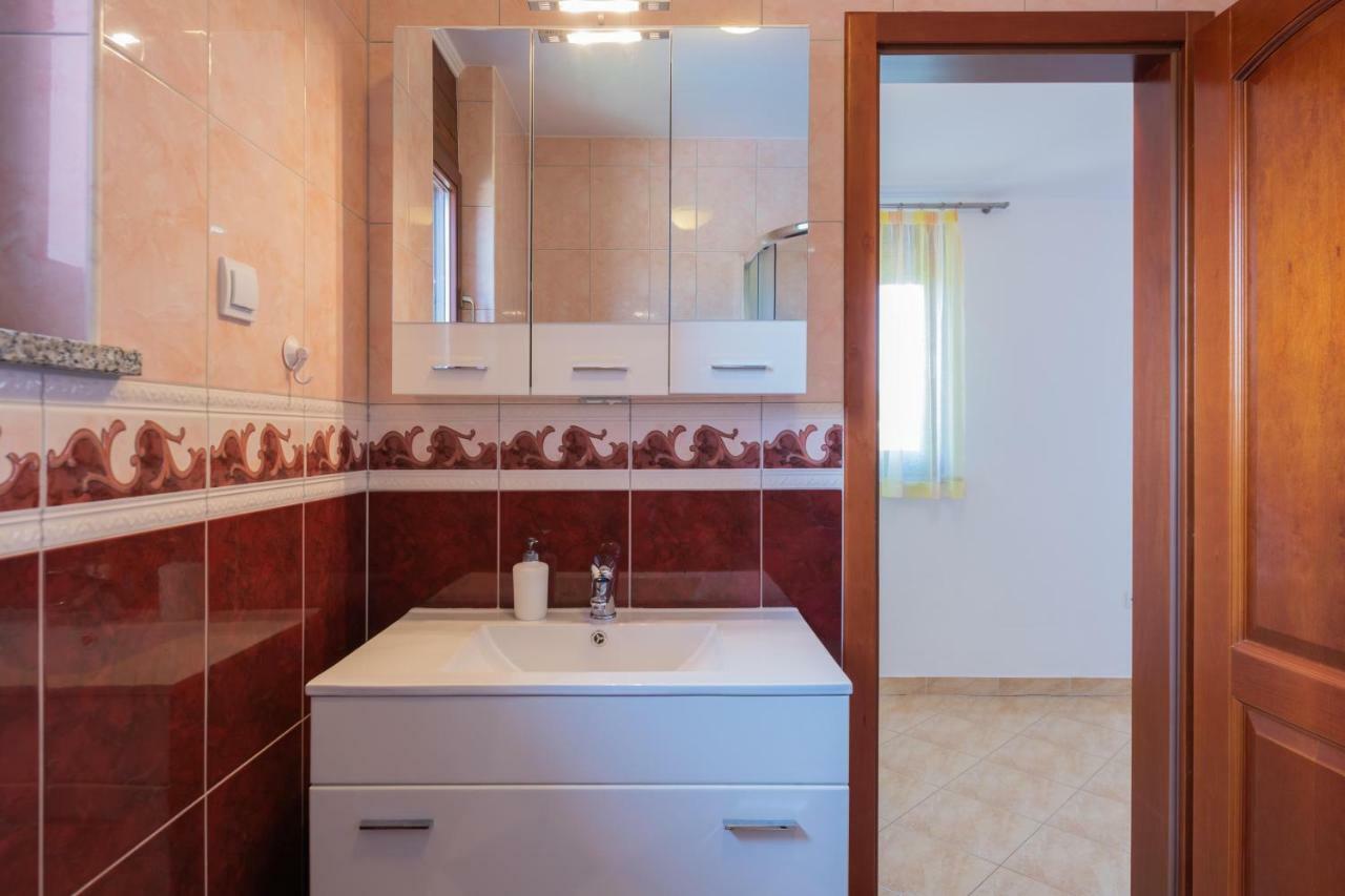 Ferienhaus Joy Лижнян Экстерьер фото