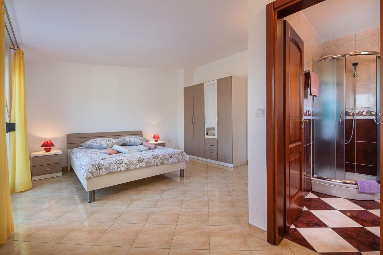 Ferienhaus Joy Лижнян Экстерьер фото